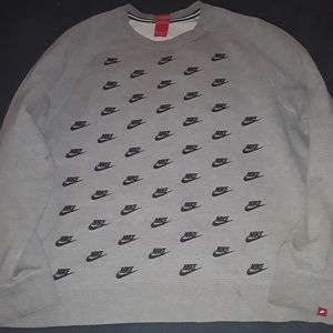 Nike Crew Neck Sweater.